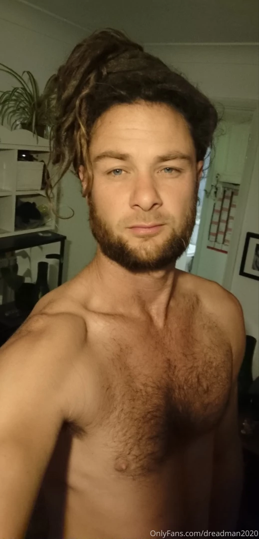 Morning tired and beardy this morning the weekend had almost landed 