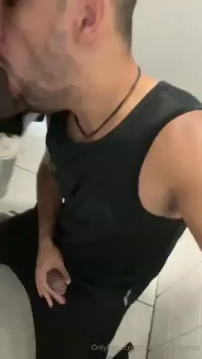 Esse aqui foi hoje cedo acordei sem sono e resolvi ir no banheiro da 