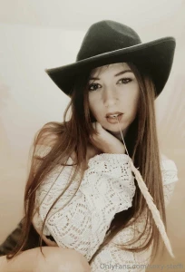 Uh sexy cowgirl