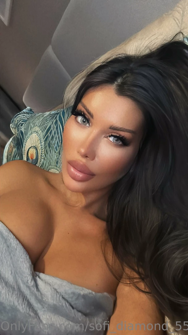 Your queen sofi waiting 