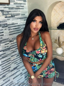 Take me to your love island dear