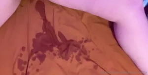 Squirted wanna see this mess being made all you gotta do is leave a