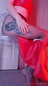 May i wrap these thighs around you