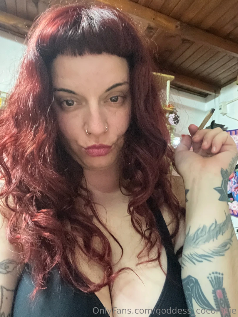 I love weed lets share 