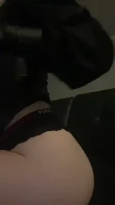 Stream started at 02 24 2023 11 23 pm come watch me play with myself