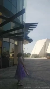 A dumb video of me being a dumbass cause i felt cute