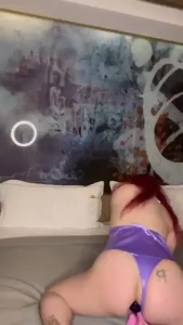 Miren c mo juego con mi s per vibrador y mi plug al mismo tiempo si