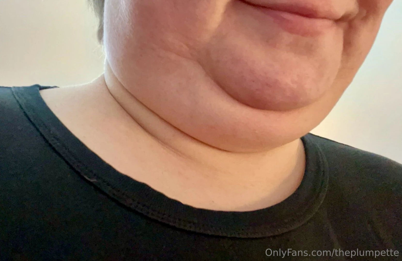 My third chin is cumming in nicely 