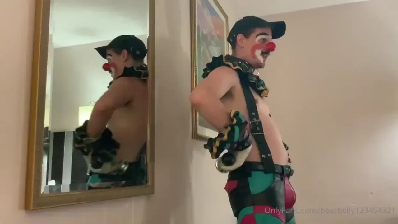 An evil clown gave me a horny pig brain and then turned me into a 