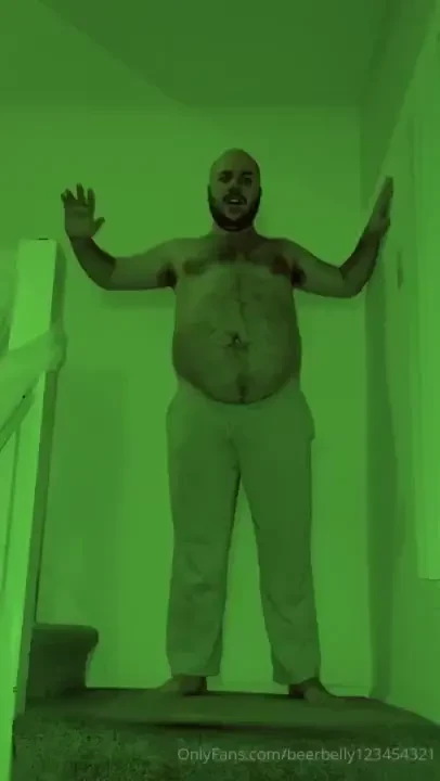 Night camera footage showing what happened to a thief who stole willy 