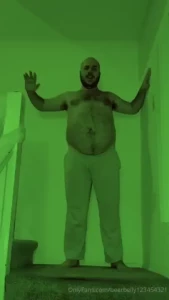 Night camera footage showing what happened to a thief who stole willy