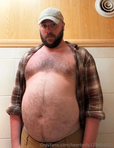 Bugbit and sunburnt at this job but my belly is swelling