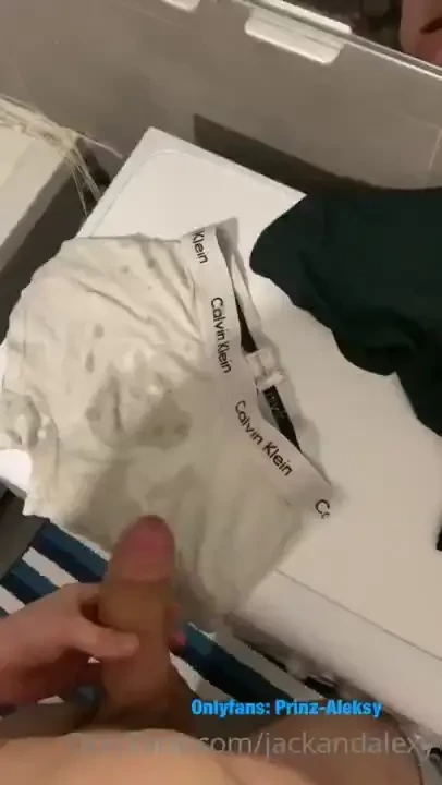 I love cum on the boxers prinz-aleksy 