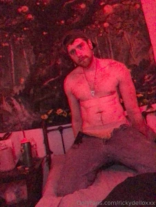 Horrible quality i know but i was definitely feeling some heat so i part 4