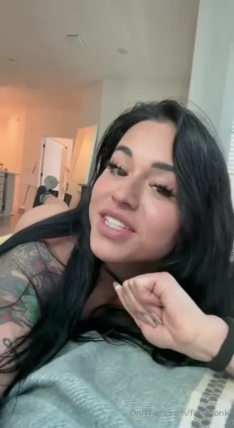 Important set a reminder somewhere i ll do a baking stream tonight at 