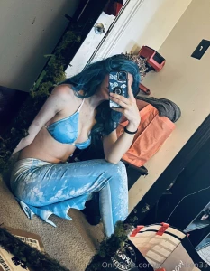 Hey darlings i m finally back how do i look