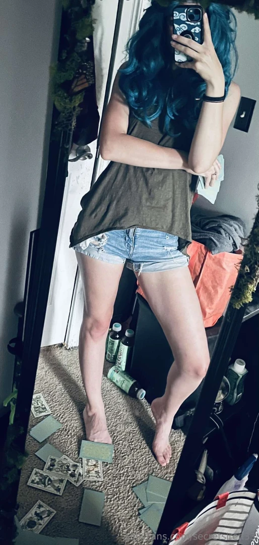 Lets get closer darling 