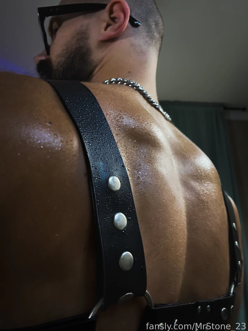 Muscle hairy beard mustache flex domination stud leather master giant part 193 