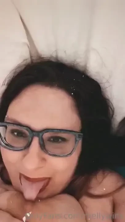 Look what m-mmy can do my s-n s tongue needs to be next to mine 