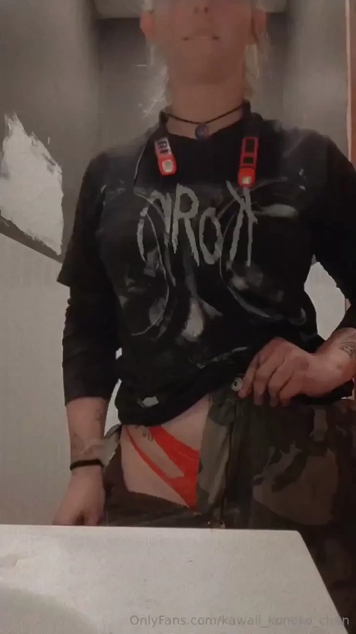 Took a little break for a mini teaser for you 