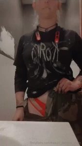 Took a little break for a mini teaser for you