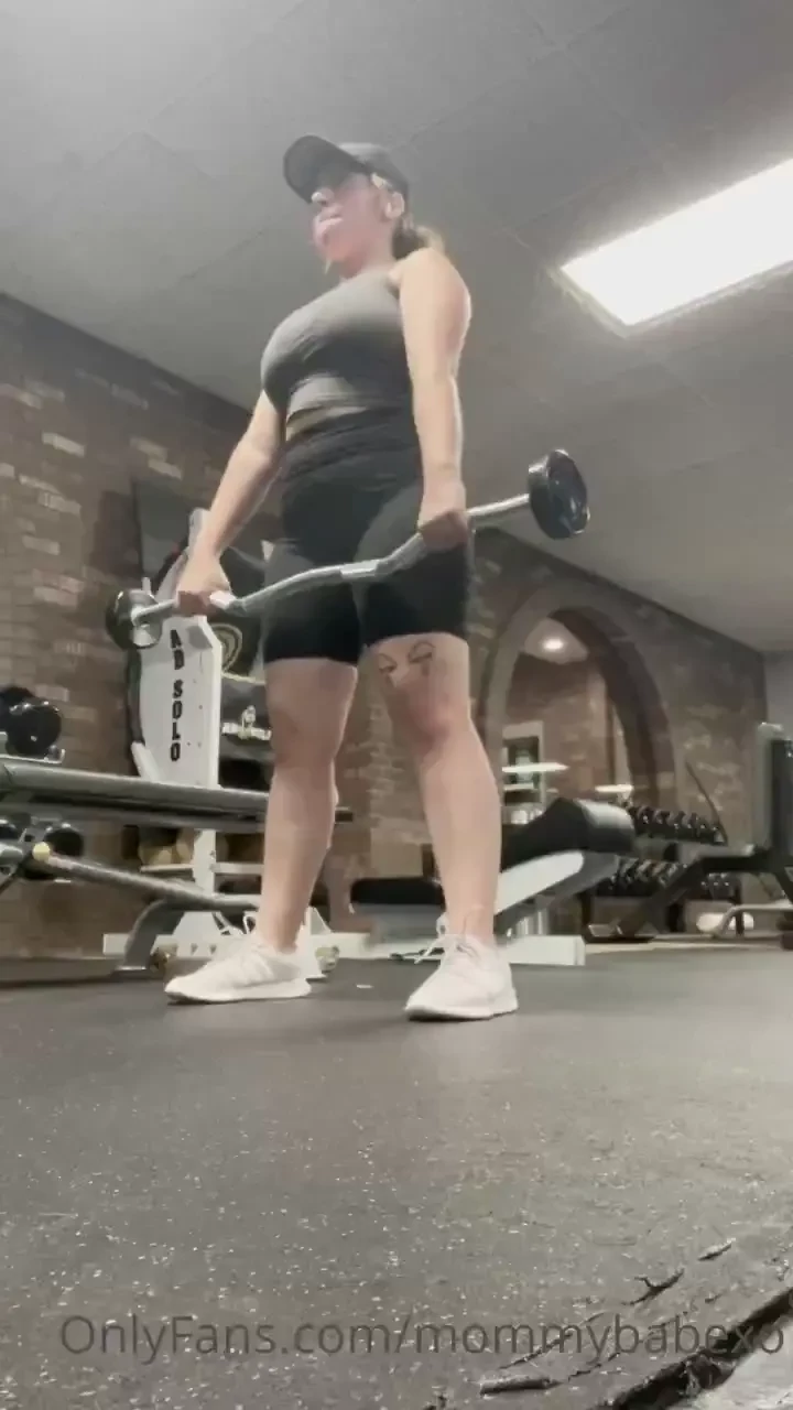 Started working out again should i post some videos of me squatting in 