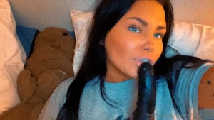 Can i suck your dick and make eye contact with you