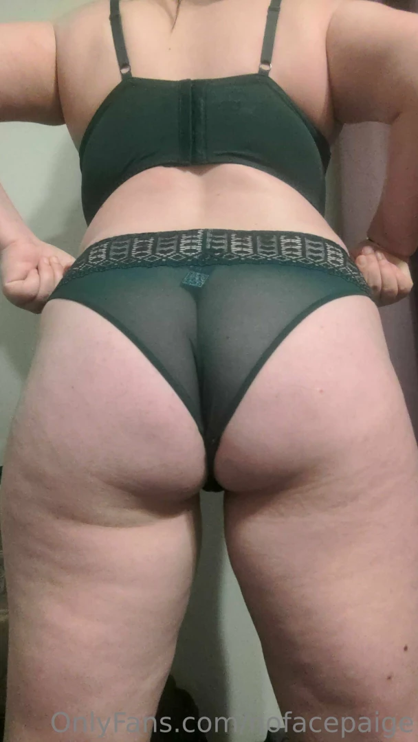 Got my first adore me box what ones should i keep part 1 