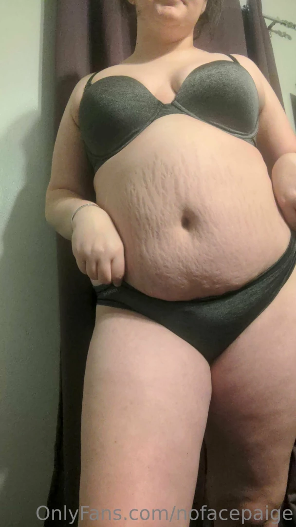 Got my first adore me box what ones should i keep part 3 