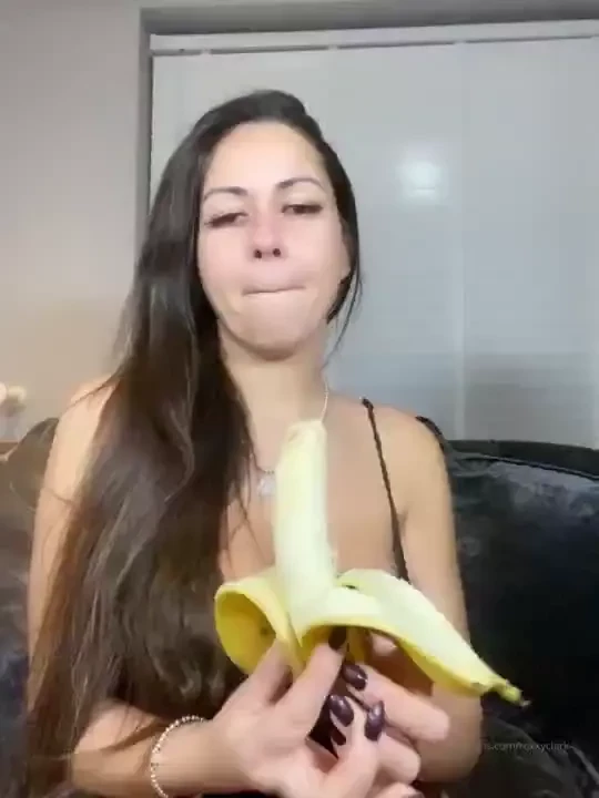 Deep throat my banana full version in your dms 