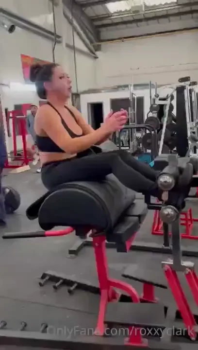 Working on my abs don t forget to tip i did 100 of these fuckers 