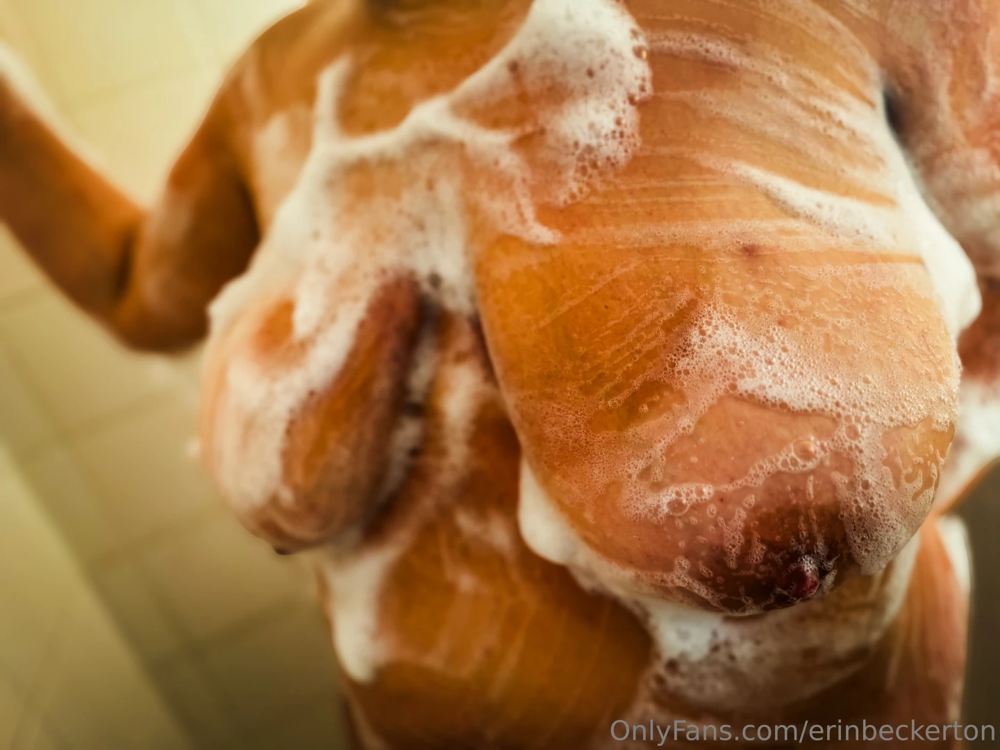 It s my turn to wash you 