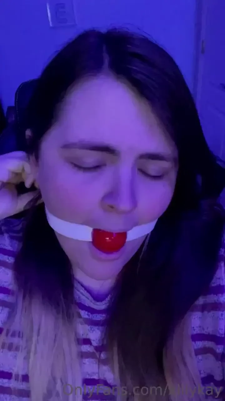 Guess what s in my mouth 