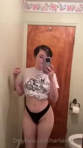 Feeling myself in the bathroom today so enjoy this little treat