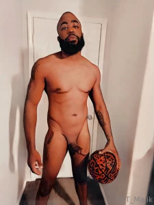 Lmao wifey bored at work