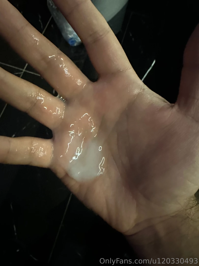 Who wants to clean my arab superior cum 