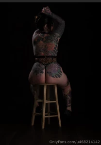 Check your inbox for the full collection from this shoot