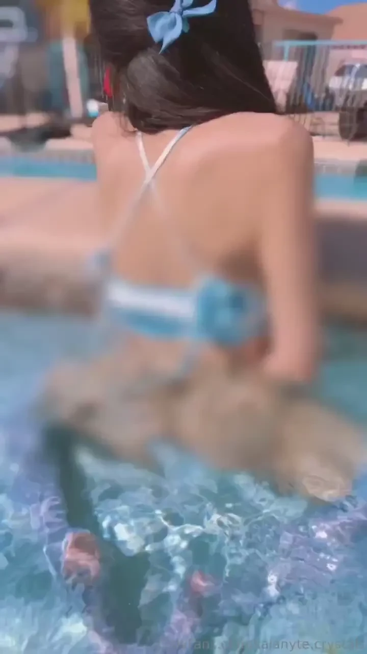 Full pool video relaxing amp enjoying my body in the sun ft lotss of 