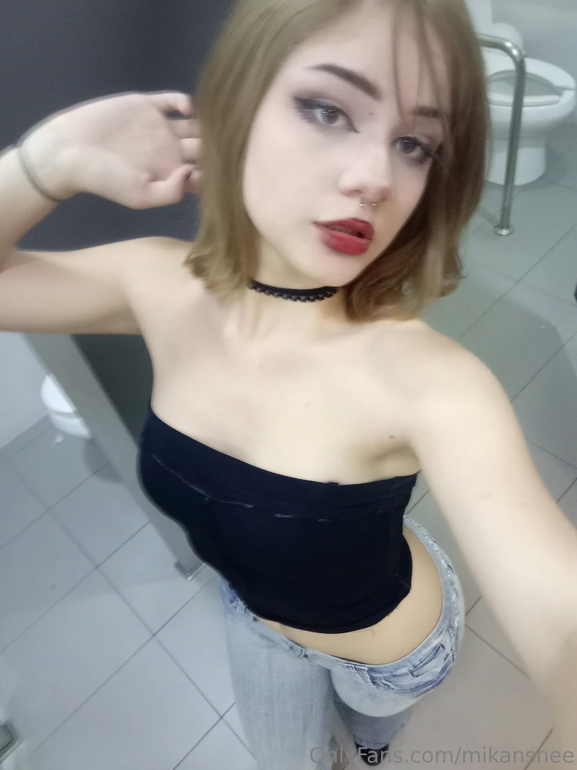 Teeny waist perfect for hands part 1 