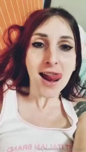 Sapete che sono in arrivo contenuti davvero hot io sento gi caldo e