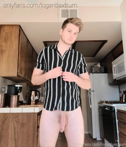 Getting dressed for a date do you think i ll look good in this shirt