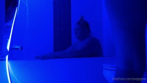 Bath scrub
