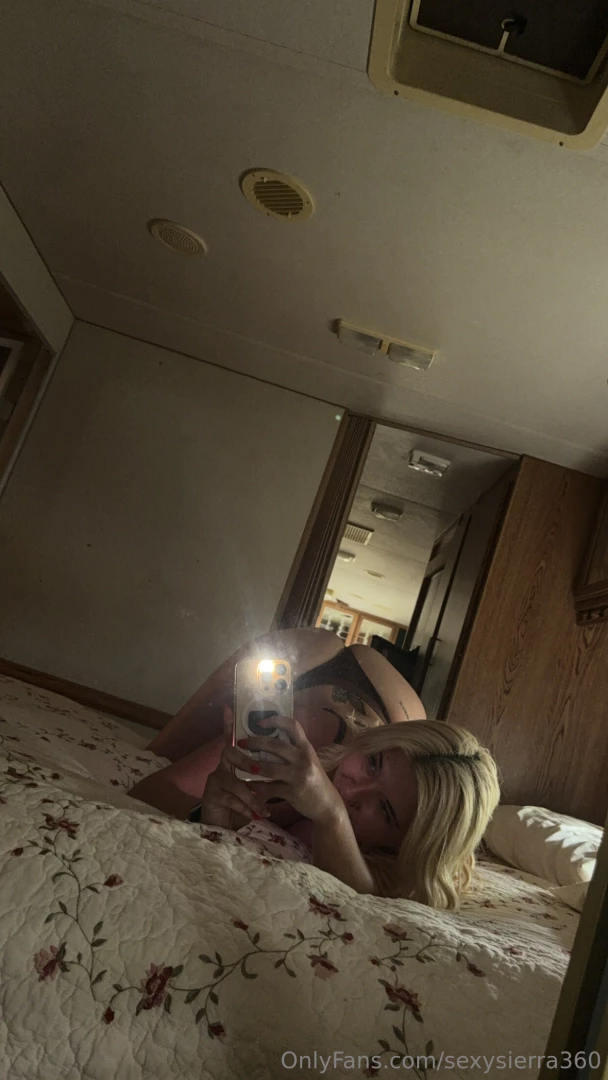 12 nudes amp 2 videos of me stripping for you can we please talk about 