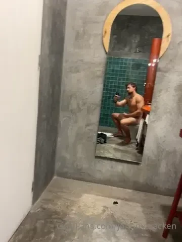 Johnnykracken part 2 