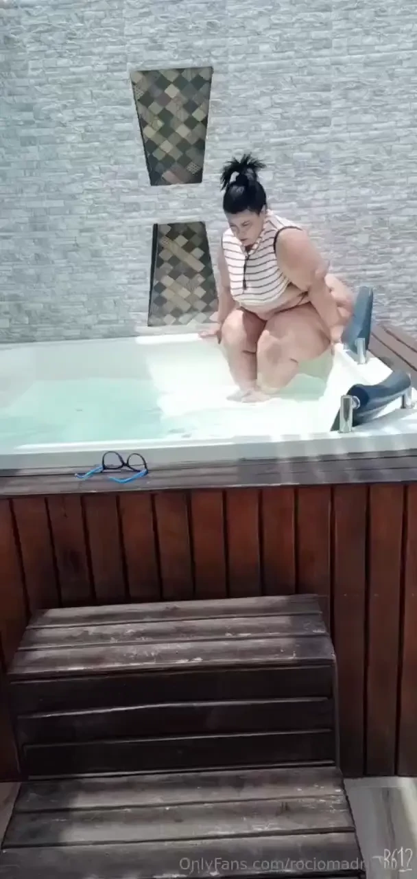 A delicious bath in a jacuzzy come with me baby un rico ba o en un 