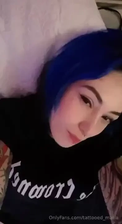 Text me to entertain me 