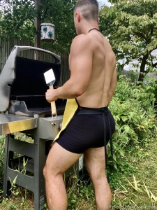 Juicy hot and just right that s what i m cooking today