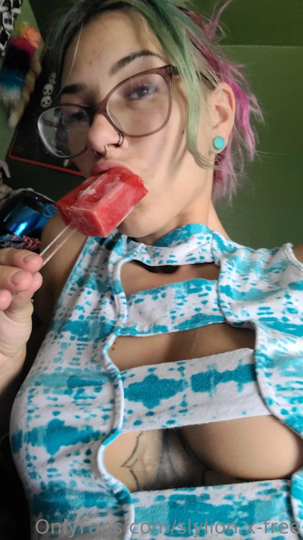 Oh hi there i didnt see you 