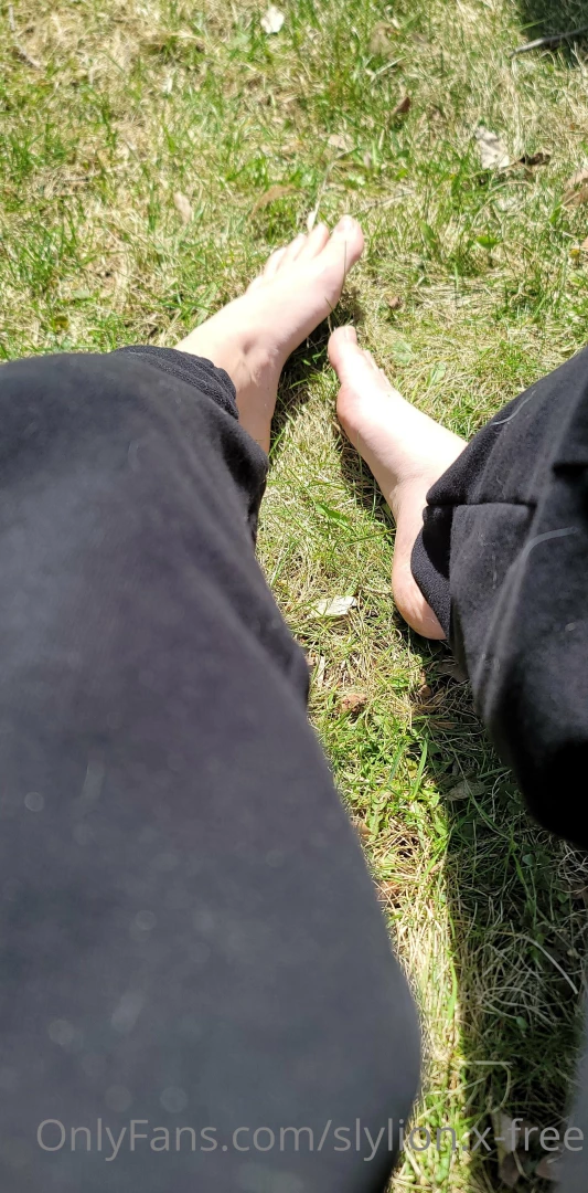 It feels so nice to feel to warm grass between my toes again 