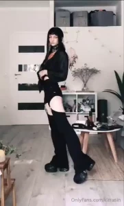 I think these shorts pants are a genius design idea it looks classy
